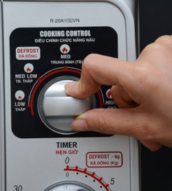 Lò vi sóng Sharp R-20A1(S)VN/ R-21A1(S)VN 22 Lít 11
