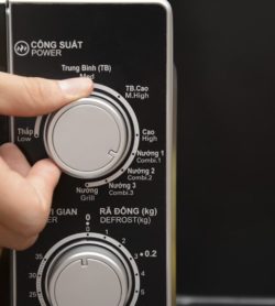 Lò vi sóng cơ có nướng SHARP R-G222VN-S 20 Lít 18