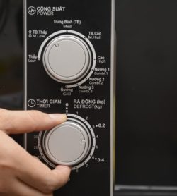 Lò vi sóng cơ có nướng SHARP R-G222VN-S 20 Lít 19